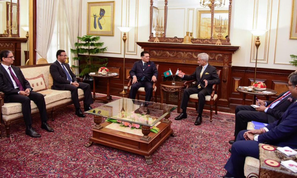 Bangladesh Foreign Minister Reiterates Extradition Demand for Sheikh Hasina During New Delhi Visit