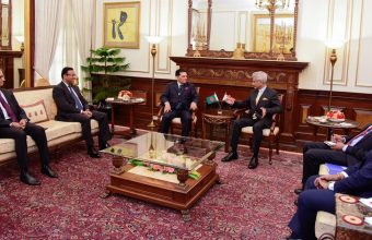 Bangladesh Foreign Minister Reiterates Extradition Demand for Sheikh Hasina During New Delhi Visit