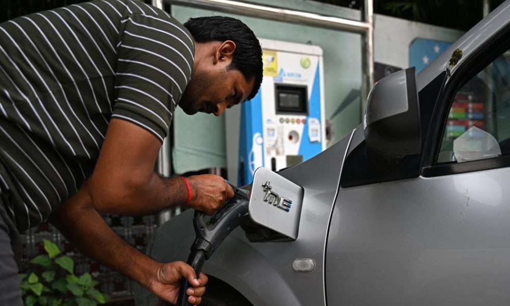 Delhi's New EV Policy: Subsidies for the Wealthy Amidst Rising Vehicle Numbers