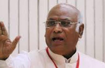 Election Commission Issues Notice to Congress President Kharge for Controversial Remarks on PM Modi