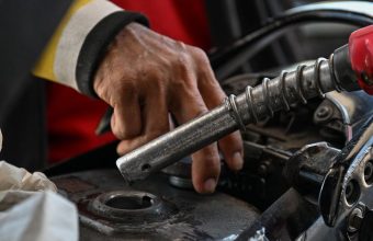 Global Oil Crisis Persists Despite Temporary Ceasefire and Strait of Hormuz Reopening