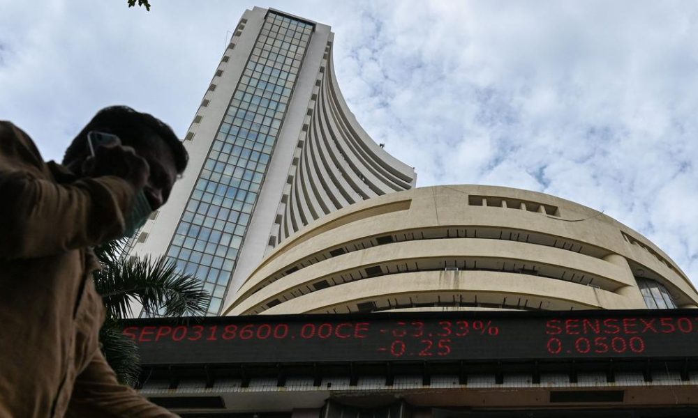 HSBC Downgrades Indian Stocks Again Amid Escalating Oil Prices and Geopolitical Tensions