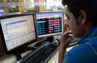 Indian Stock Market Plummets 2% Amid U.S. Blockade of Strait of Hormuz