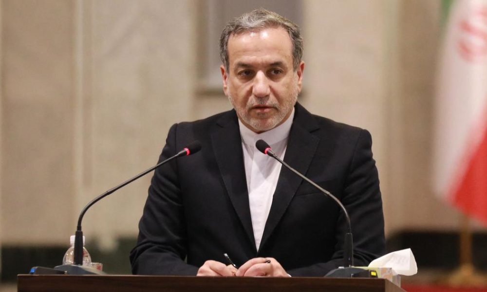 Iranian Foreign Minister Visits Islamabad as US Envoys Prepare for Middle East Talks