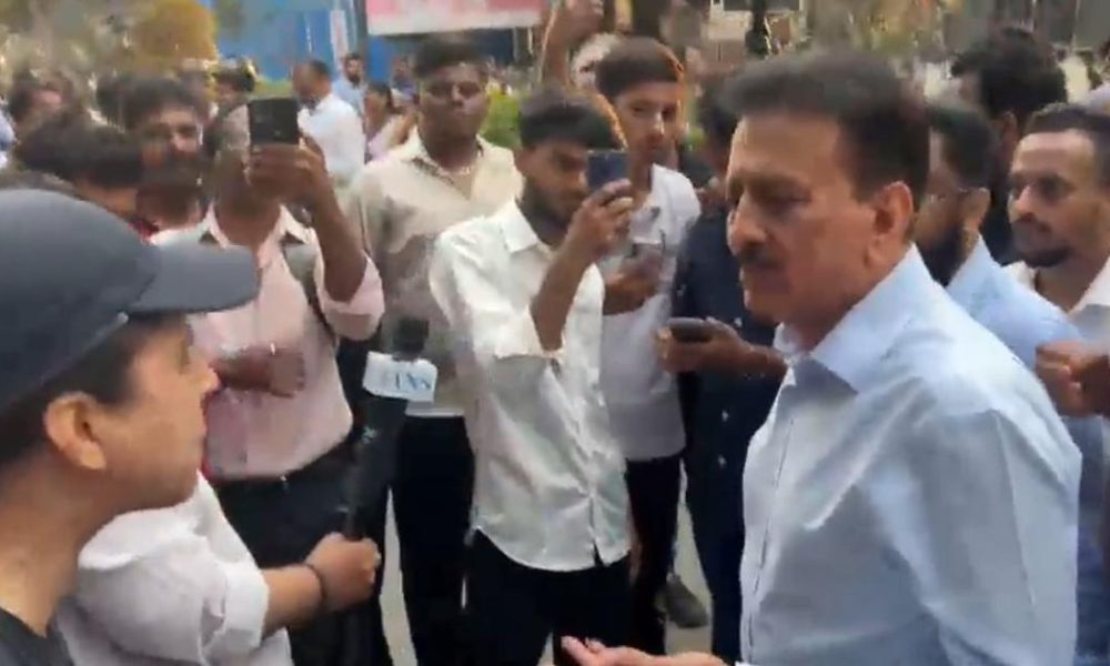 Mumbai Commuter Challenges BJP Leader Over Protest-Induced Traffic Chaos