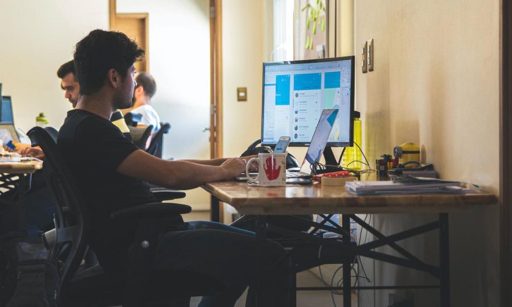 The Impact of Prolonged Sitting on Health and Tips to Stay Active at Work