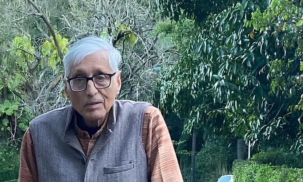 राजमोहन गांधी की नई किताब में हिंदू धर्म के अनुयायियों के लिए 'कल्याणकारी' मार्ग का सुझाव