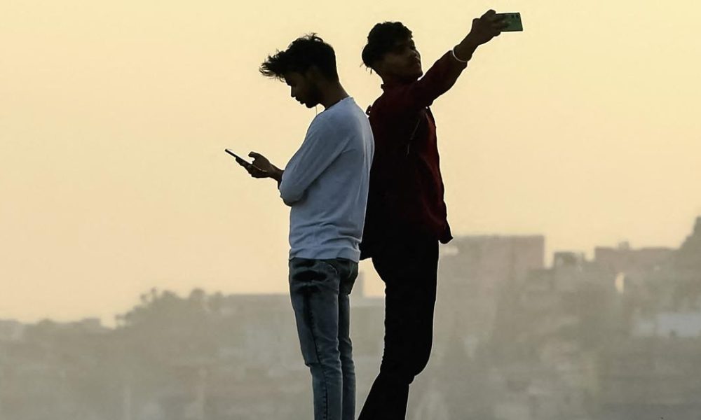 Exploring the Rise of Digital Detox: A Necessary Break or Just Another Wellness Fad?