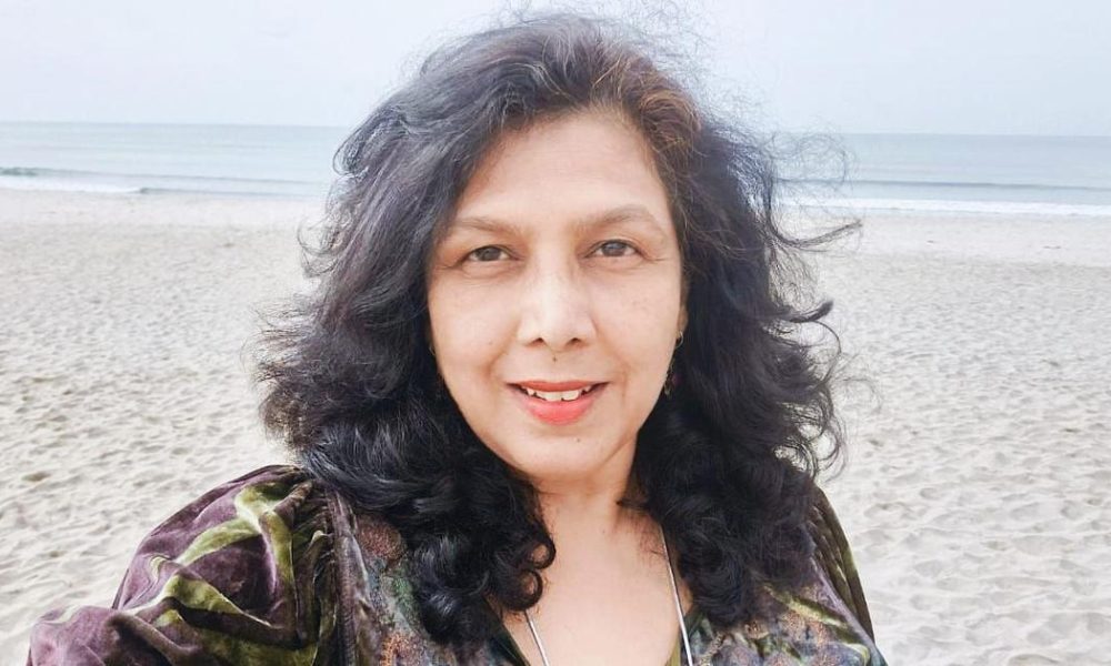 Immersed in Imagination: A New Novel Challenges Minds with a Thrilling Twist