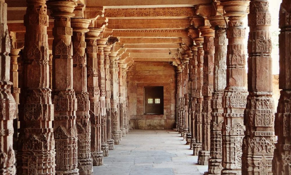 Madhya Pradesh High Court Declares Bhojshala a Hindu Temple; Political Controversies Emerge