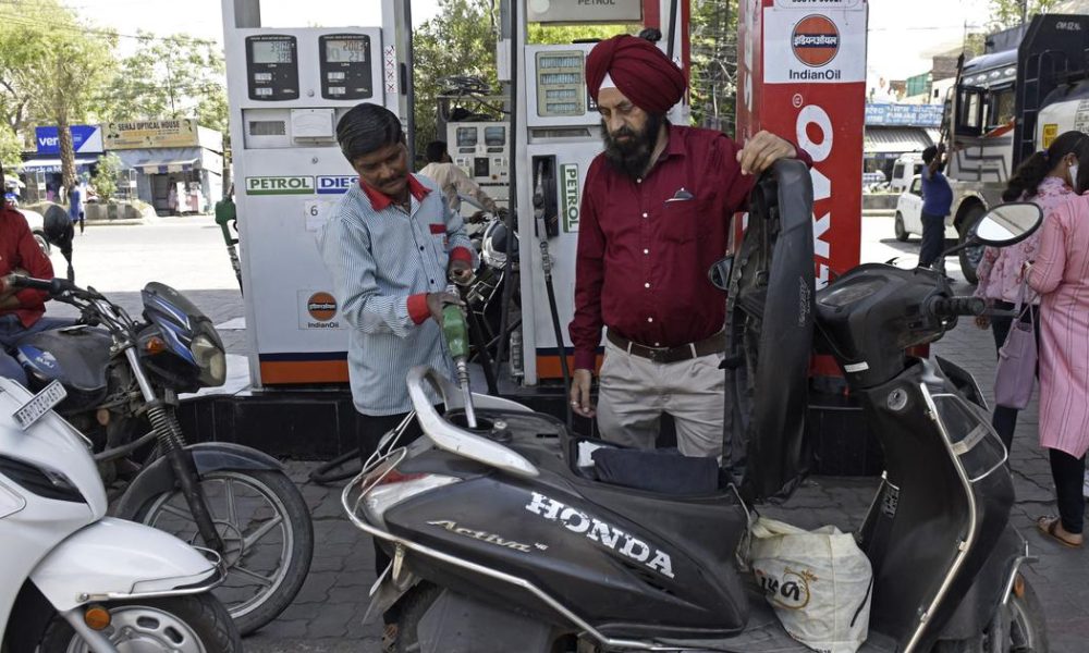 Petrol Prices Surge Past ₹102 in Delhi as Fuel Rates Climb for Fourth Time in Two Weeks