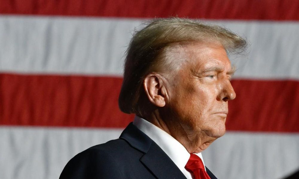 Trump Temporarily Halts Naval Escort Operations in Hormuz Amid Iran Peace Negotiations