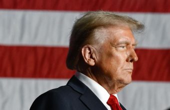 Trump Temporarily Halts Naval Escort Operations in Hormuz Amid Iran Peace Negotiations