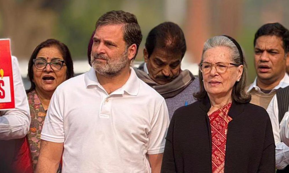 Debate Rages Over Leadership Vacuum in Congress as Guha Critiques Gandhi Family Influence