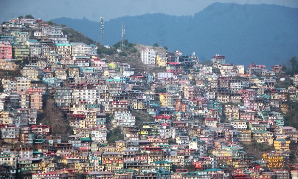 Himachal Pradesh Faces Tourist Influx: Environmental Concerns Rise Amidst Traffic Chaos