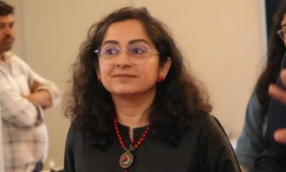 Rupee's Value Should Be Allowed to Stabilize Naturally, Says PM's Economic Advisor