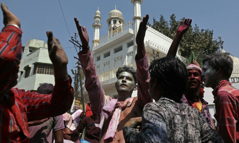 Study Reveals Streaming Services Profit from Hindutva Hate Music Amid Poor Content Moderation