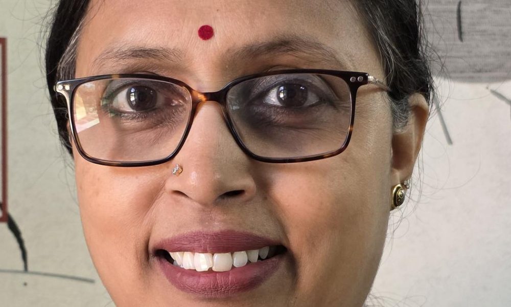A Chance Encounter: Shashi's Journey of Rediscovery and Desire