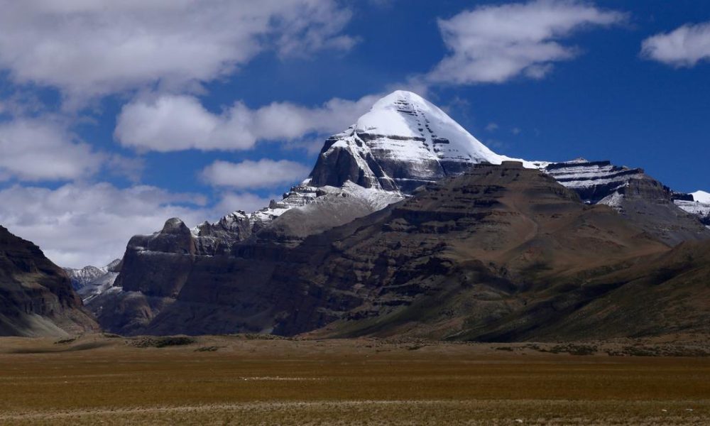 A Journey Through Time: A Hermit's Trek from the Garhwal Himalayas to Mount Kailash and Manas Sarovar in 1898