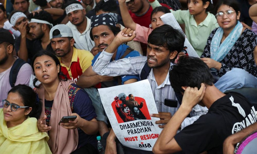 Citizens Urge PM Modi to Engage in Dialogue with Hunger-Striking Students in Delhi