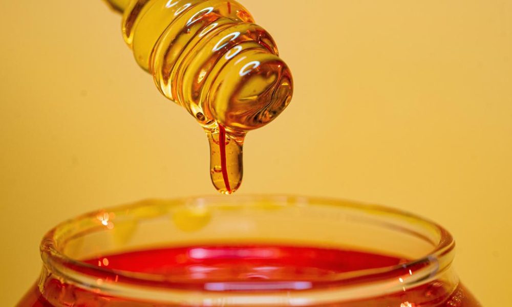 Harnessing the Power of Honey: A Natural Energy Boost for Your Workouts