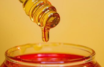 Harnessing the Power of Honey: A Natural Energy Boost for Your Workouts
