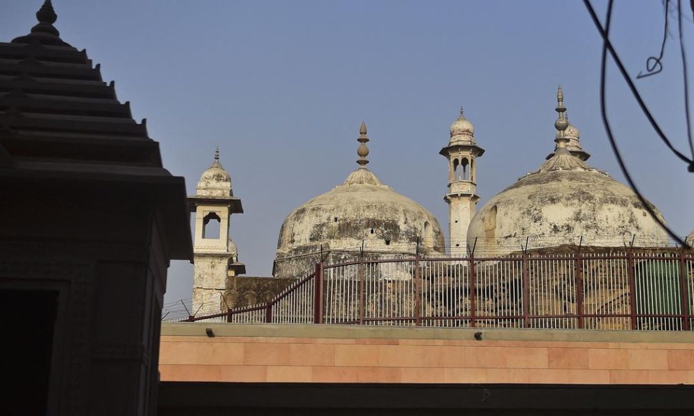 Hindu and Muslim Groups Decline Supreme Court Mediation in Mosque Disputes