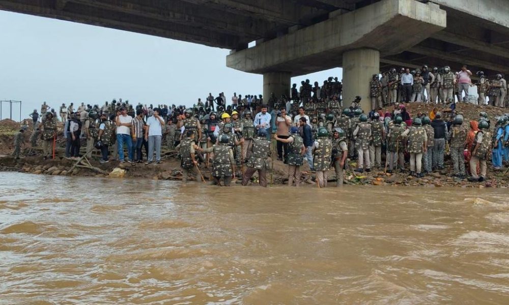 Madhya Pradesh Police Detain Protest Leader Amid Ken-Betwa River Project Controversy