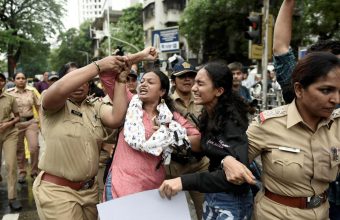 Mumbai Police Take Action Against Protesters in CJP Solidarity Demonstration