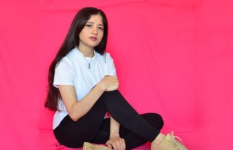 Navigating Life’s Challenges: A Young Woman's Journey Through Mumbai's Hustle