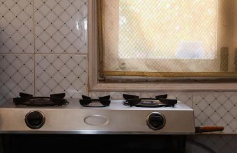 The Perils of Cooking: When Gas Burners Fail Just Before Guests Arrive