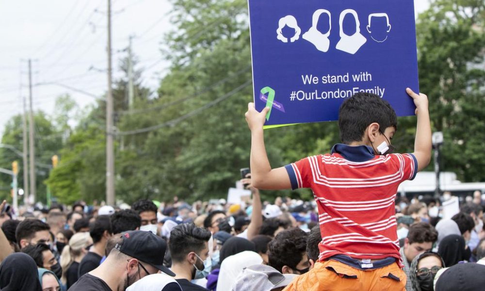 Unveiling the 'Muslim Wage Gap': Unemployment and Income Disparities in Canada