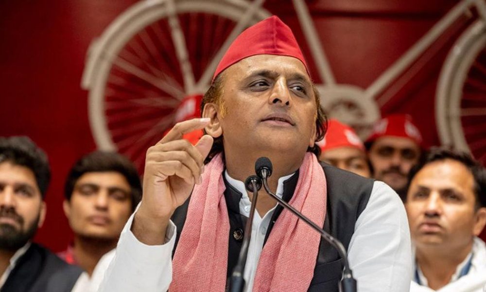 Akhilesh Yadav Critiques Maharashtra's Marathi Mandate for Drivers