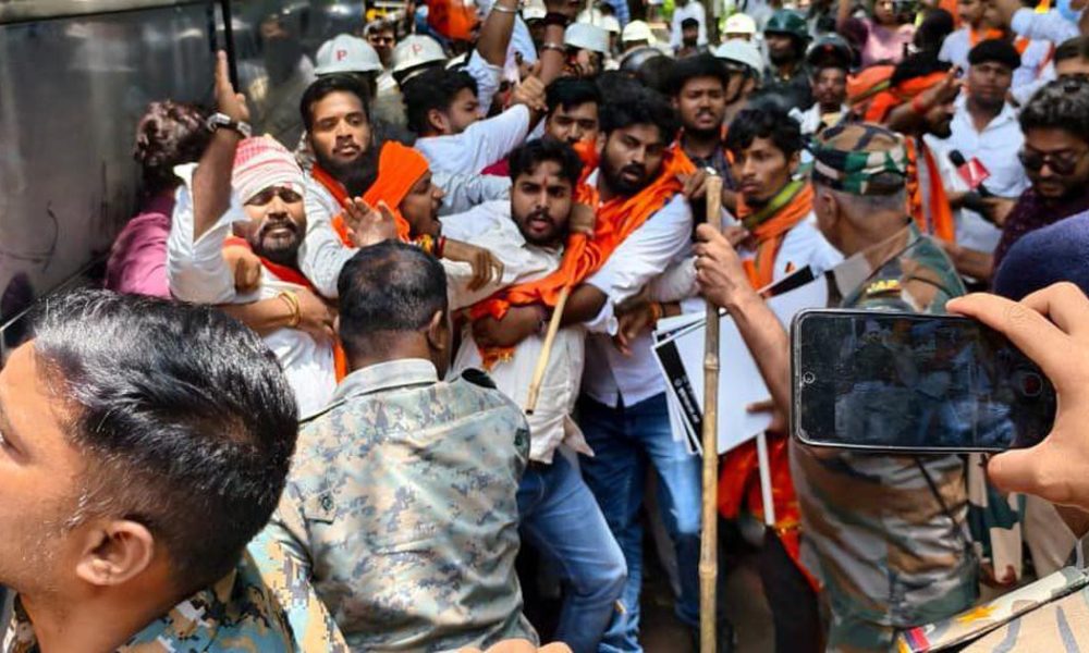 Clashes Erupt in Jharkhand as ABVP Workers Detained During Assembly March
