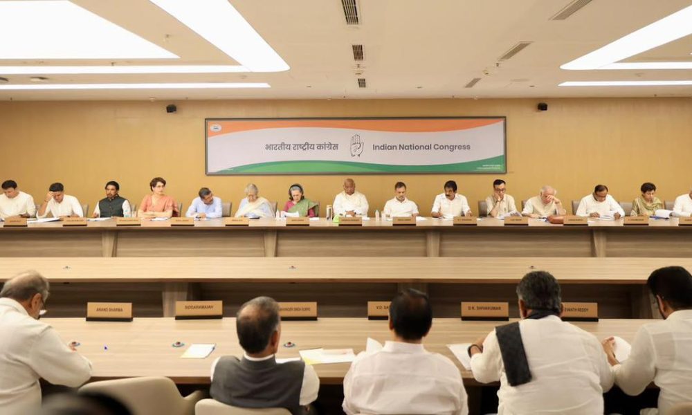 Congress Reaffirms Commitment to First Two Stanzas of 'Vande Mataram' Amid Controversy
