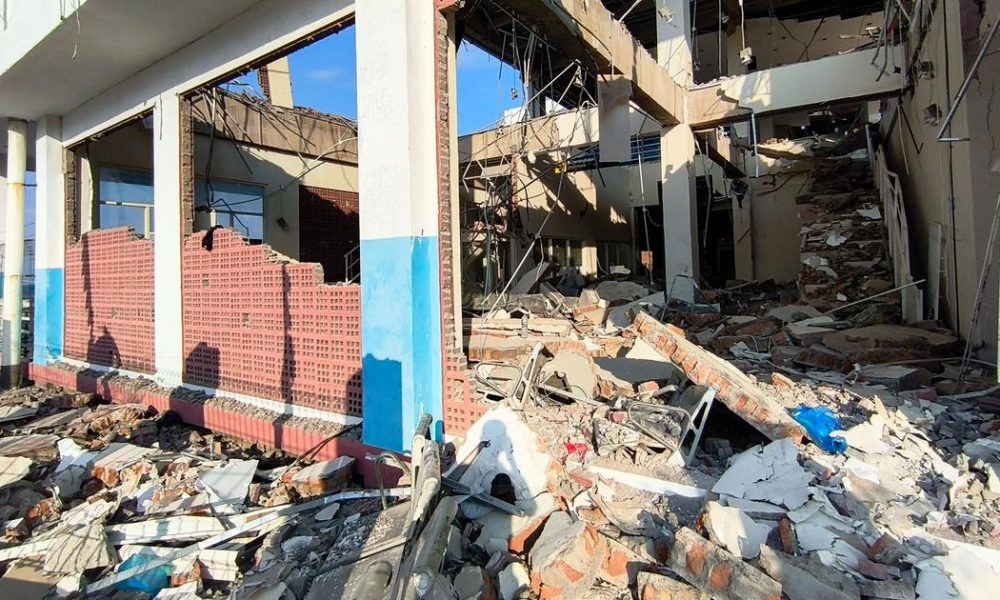 Devastating 7.7 Magnitude Earthquake Hits Eastern Indonesia, Claims 38 Lives