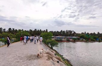 Eviction of Local Vendors at Puducherry Beach Sparks Outcry Amid ‘Blue Flag’ Initiative