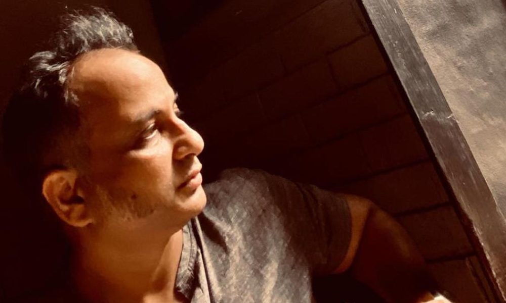 Exploring Literature and Politics: Prasanta Chakravarty's Latest Work Combines Insights from Santayana and Cavell