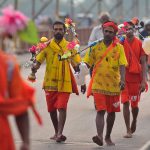 Kanwariyas Allegedly Assault School Van in Lucknow During Kanwar Yatra