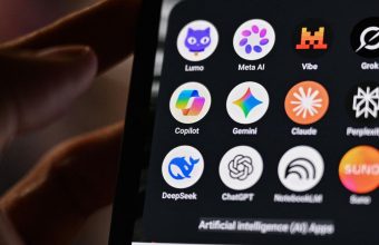 AI Disruption: The Struggle for Reliable Information in the Digital Age