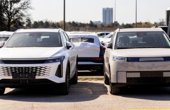 China's Used Electric Vehicle Market Signals Concerns for EV Longevity