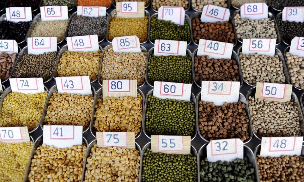 India's Inflation Rates Climb: Retail Hits 4.8% and Wholesale Reaches 9.9% in August