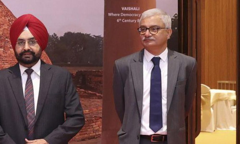 Cabinet Secretariat Cites 'Executive Interference' in Action on Election Commissioners' Complaints