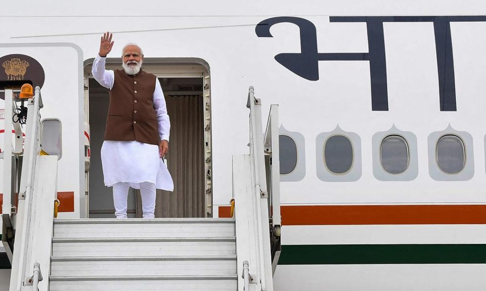 Delhi High Court Overturns Order for Disclosure of Foreign Travel Details of Modi and Singh
