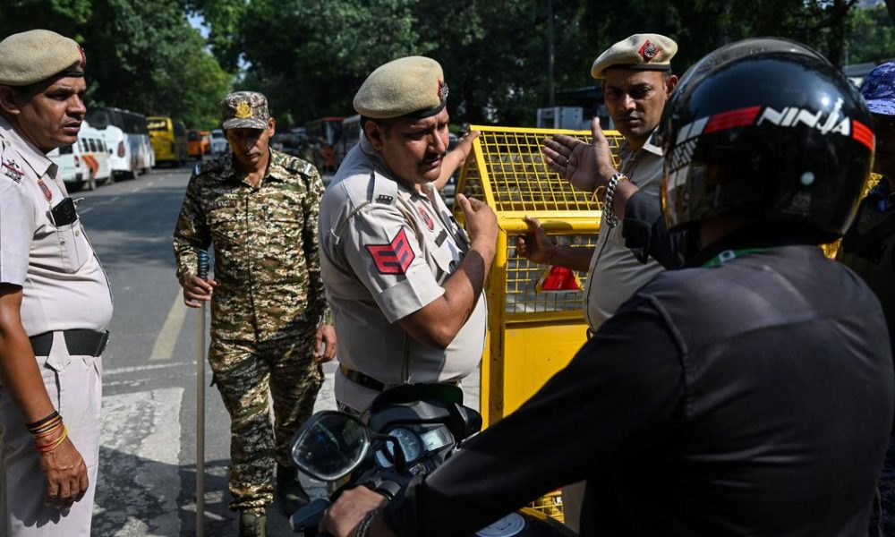 Detention of CJP Leaders at Jantar Mantar Sparks Controversy Amid Protests