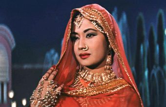 Exploring the Vibrant Palette of Kamal Amrohi's Timeless Classic 'Pakeezah'