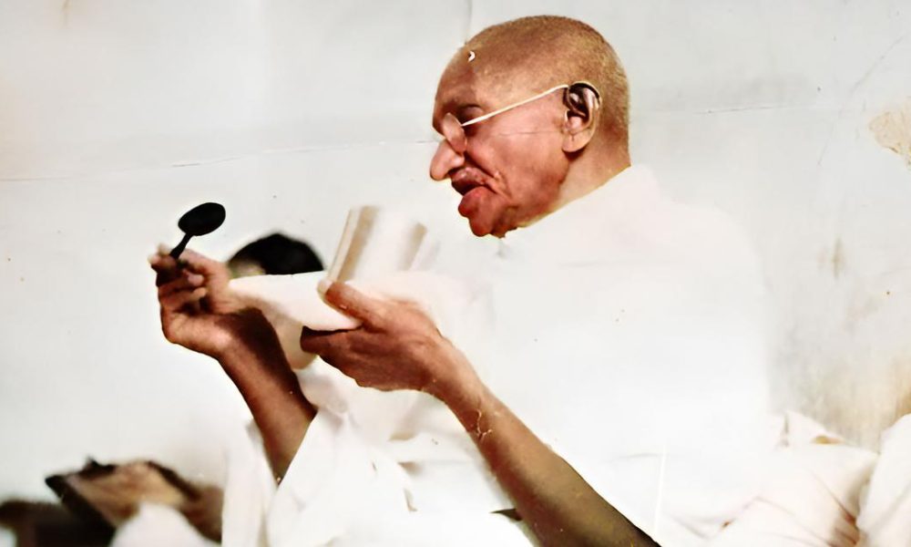 Gopalkrishna Gandhi Explores Mahatma Gandhi's Perspectives on Hinduism in New Book