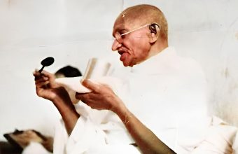 Gopalkrishna Gandhi Explores Mahatma Gandhi's Perspectives on Hinduism in New Book