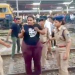 Maharashtra Students Detained While Heading to Delhi Protest Against Election Chief