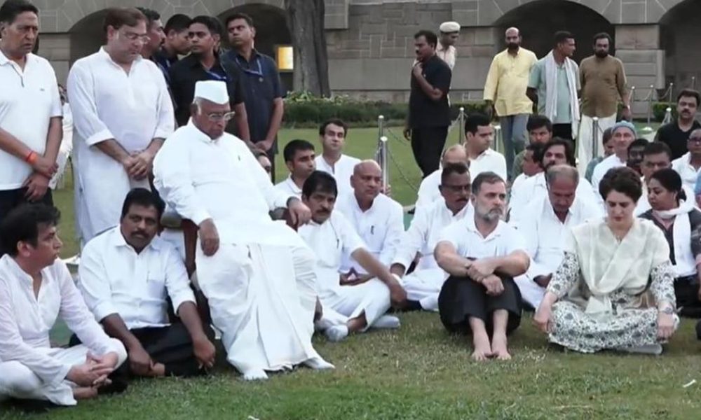 Opposition MPs Stage Protest at Raj Ghat Demanding CEC Gyanesh Kumar's Resignation